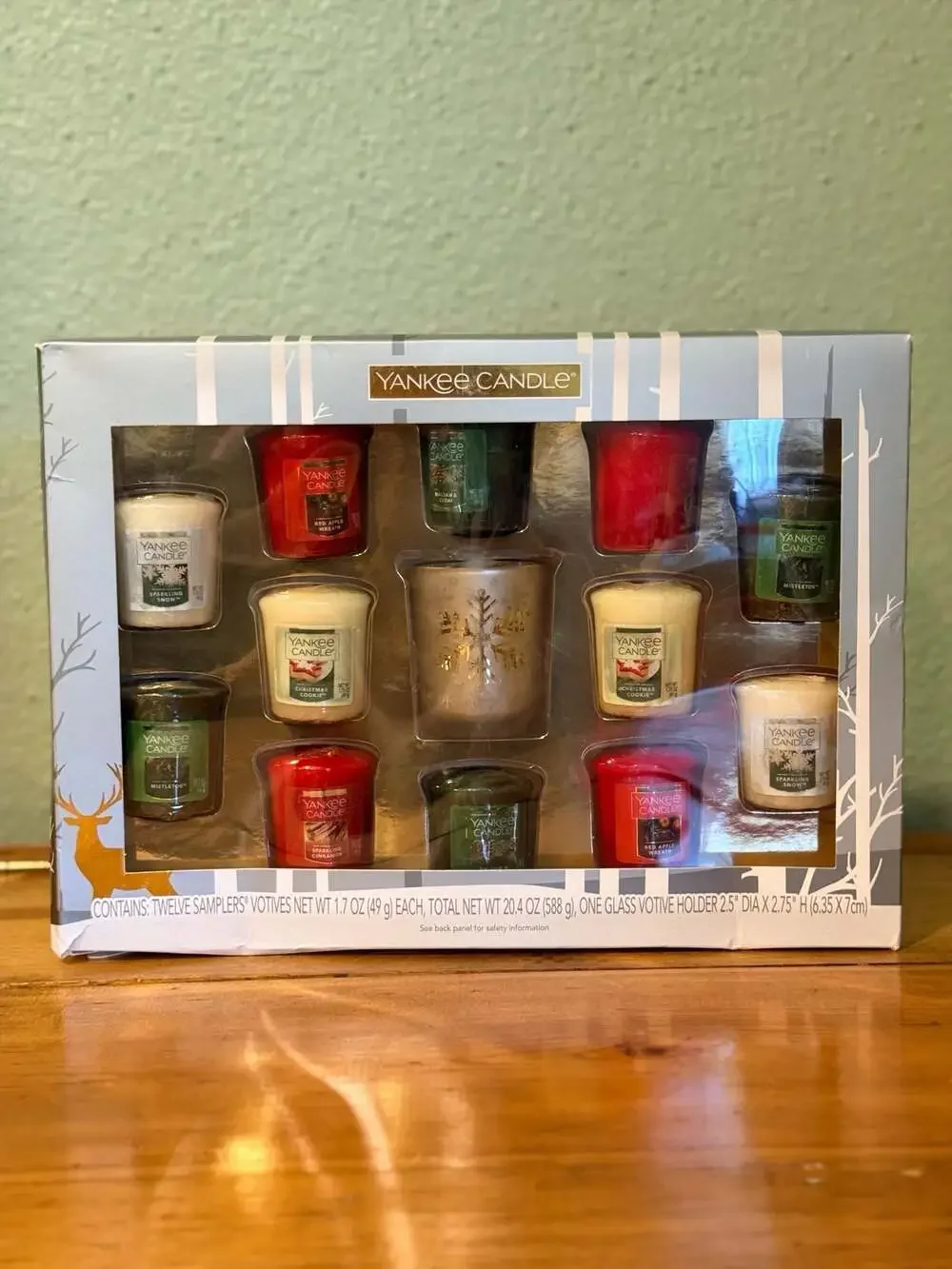 Yankee Candle Holiday Collection 12-Piece Sampler Votive Set with Glass Holder